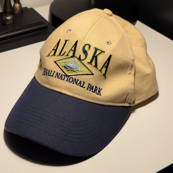 Vintage 90 Alaska Cap - Picture 1 of 5